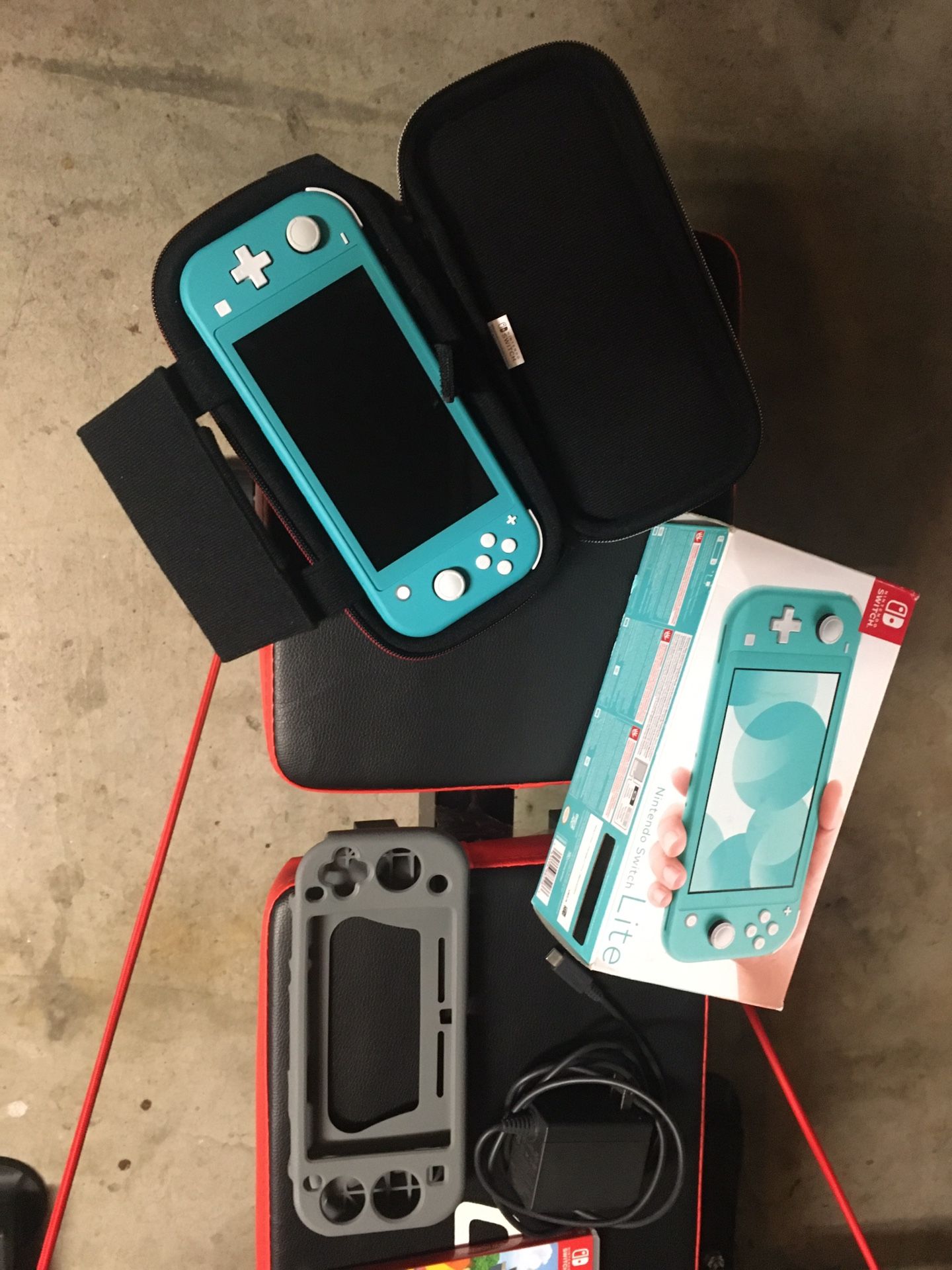 Nintendo Switch Light W/games