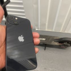 iPhone 13 (128gb)  / XR UNLOCKED 