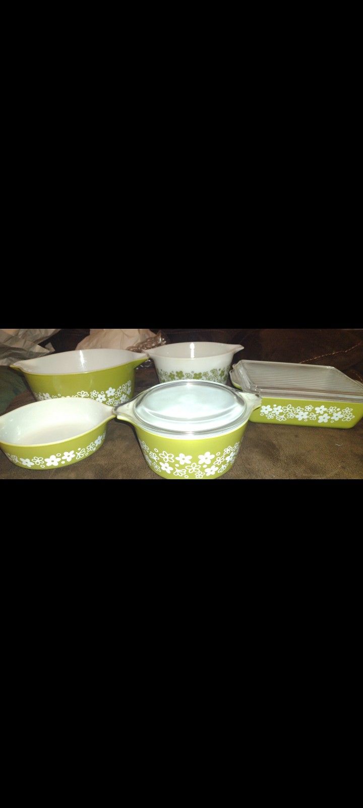 Vintage Pyrex Avocado Green Flower Pyrex