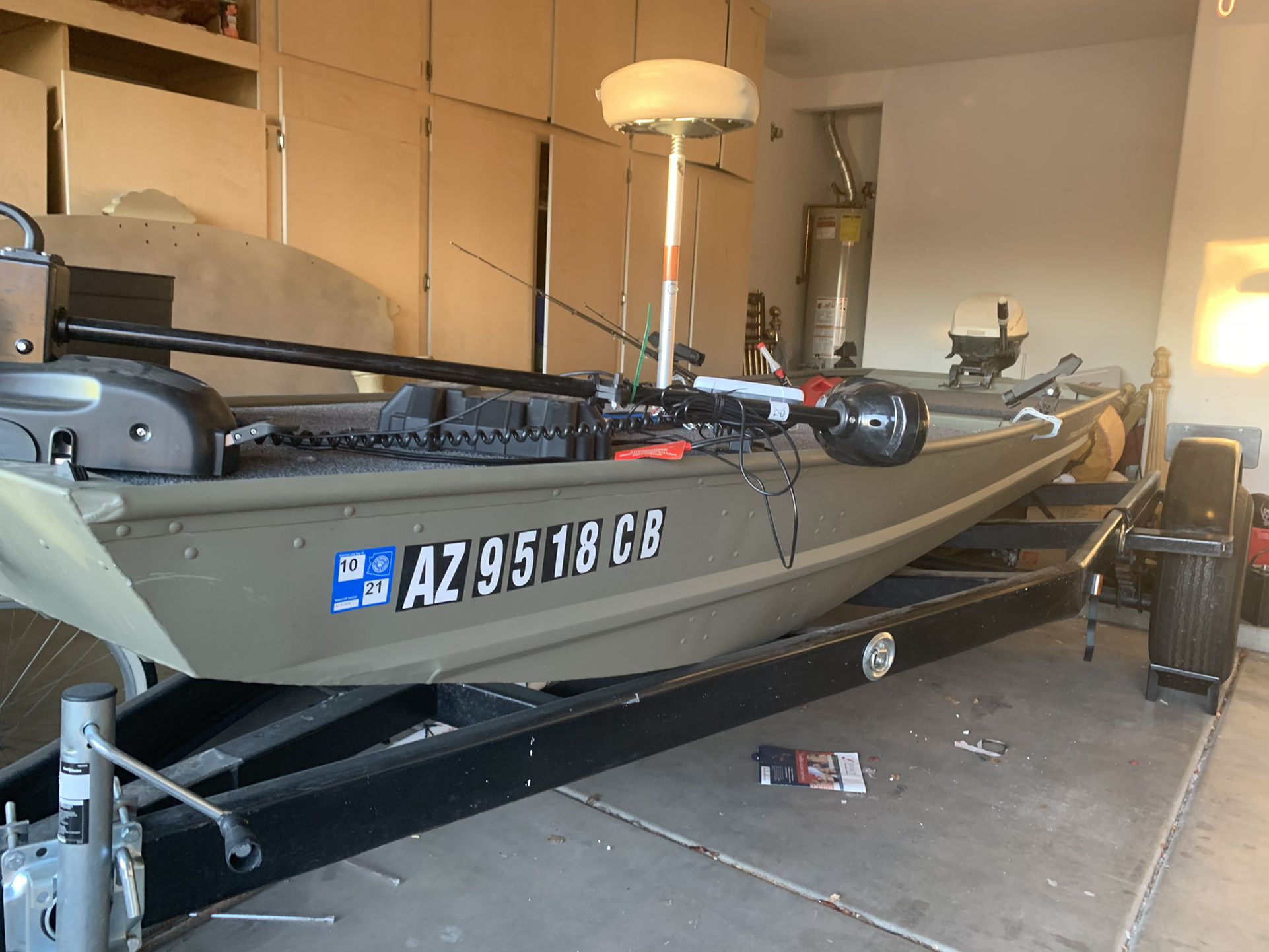 2020 Topper Jon Boat USED 3 TIMES (TRAILER INCLUDED)