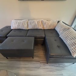 Free Couch And Ottomans 