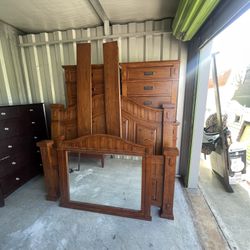 Queen  Bedroom Set