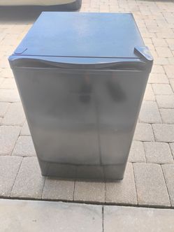 Small refrigerator