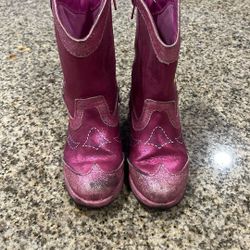 Toddler size 9 Minnie Mouse, pink boots