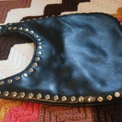 Leather Black Purse Very Nice Condition..obo
