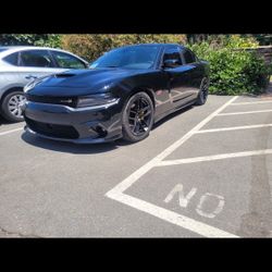 2017 Dodge Charger Scatpack/RT