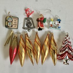 Lot Of 11 Vtg. Christmas Tree Ornaments Snoopy, Ribbon Tree, Jukebox, Santa, Cigar-Shaped etc.