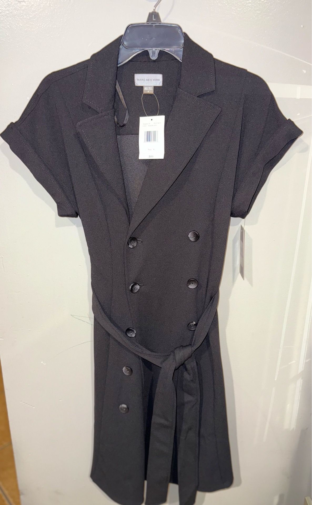 Marc New York black dress with tie waist and button up front. Size: 6