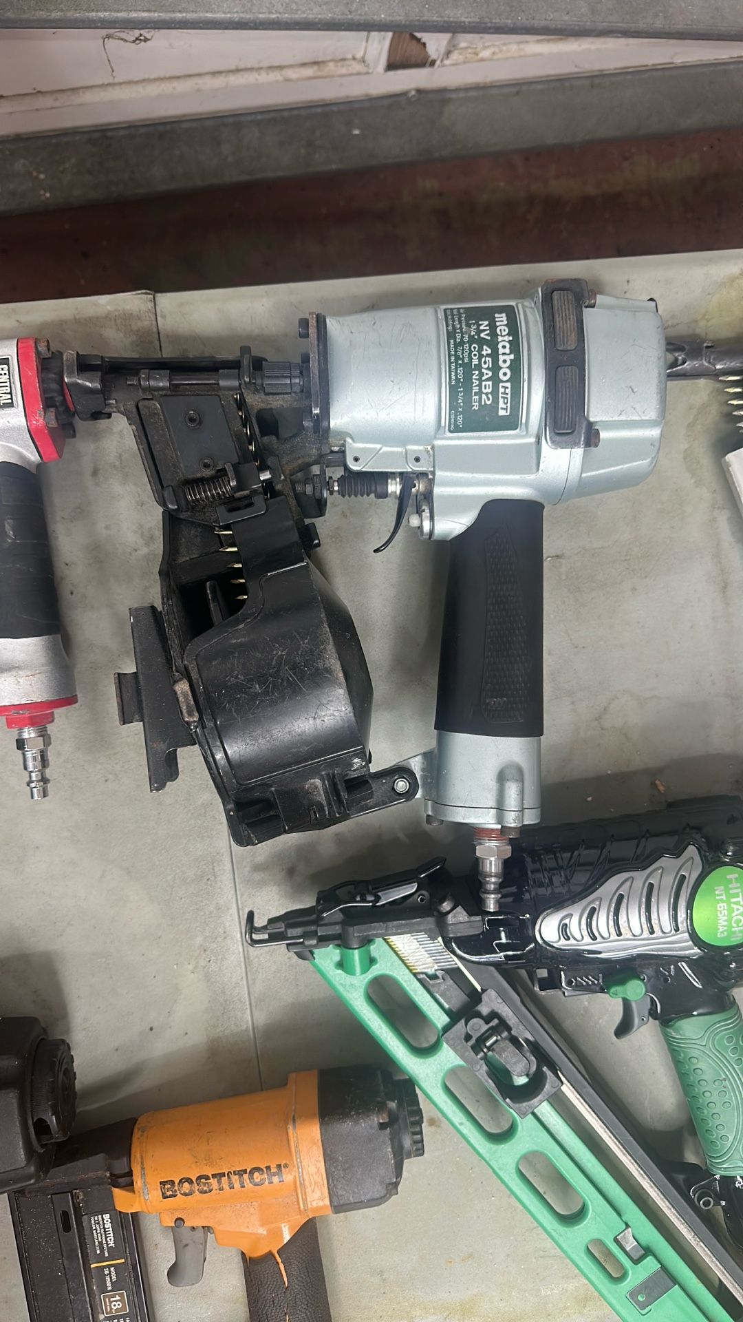 Metabo HPT 1-3/4-in 15 -Degree Pneumatic Coil Roofing Nailer