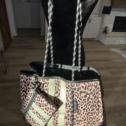 Cheetah Print Neoprene Tote Bag with Pouch