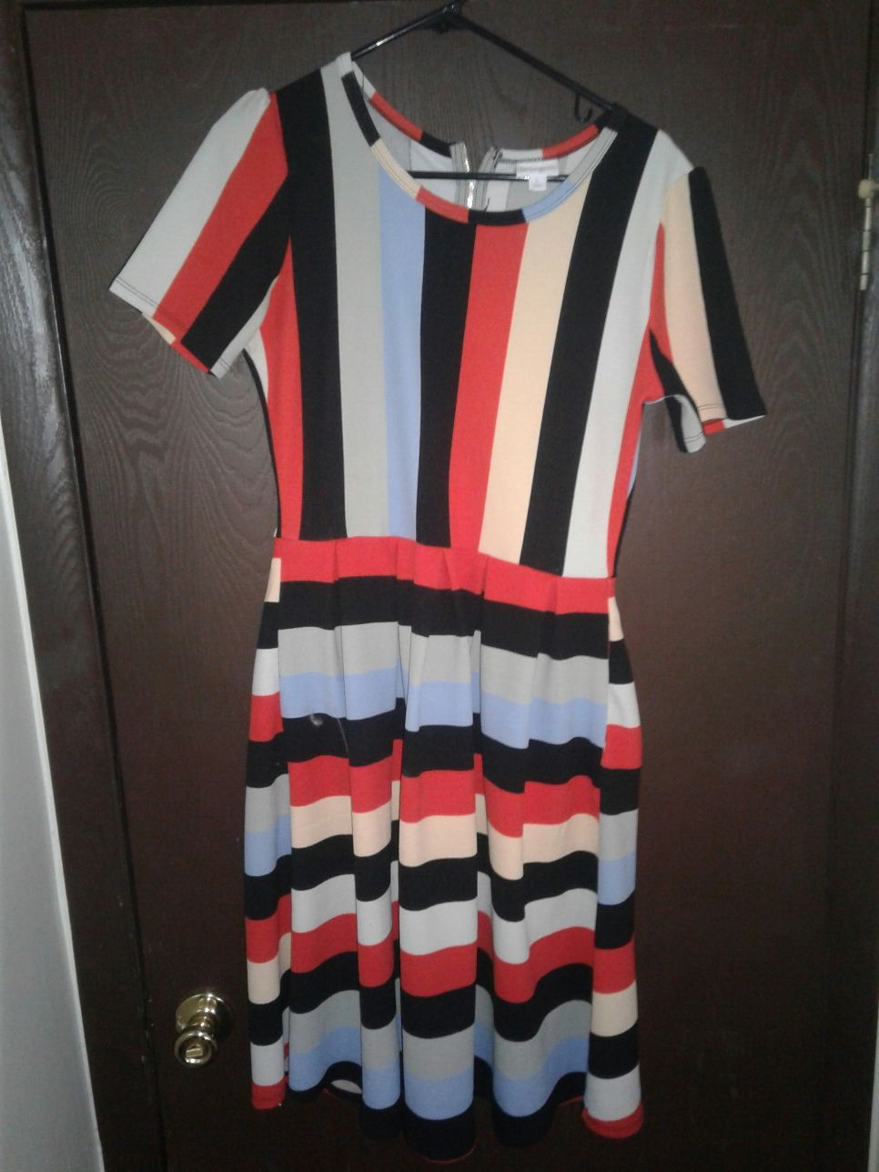 Lularoe Amelia size large
