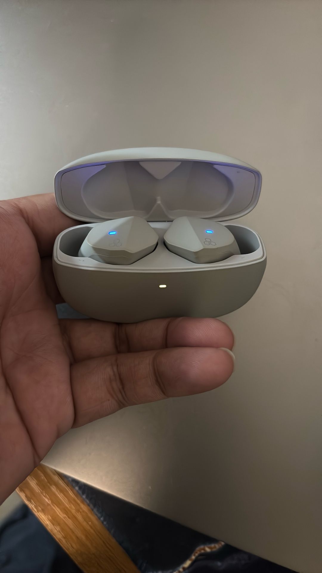 Final ZE2000 Truly Wireless Earphones