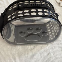 Pet Carrier Backpack / Travel Carrier – Clear Bubble Front – Used