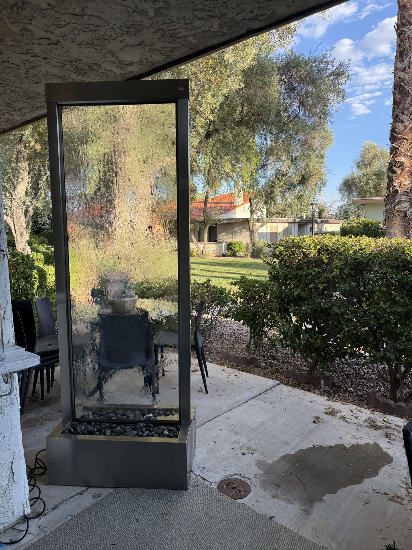 Modern Indoor/Outdoor Water Fountain!