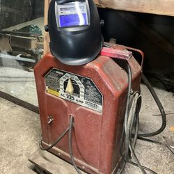 Lincoln Electric Arc Welder 225amp 