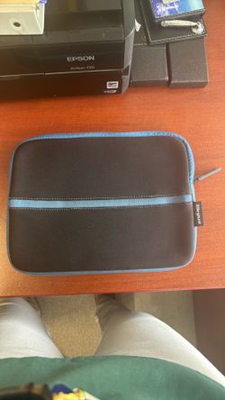 Targus neoprene Netbook or iPad sleeve