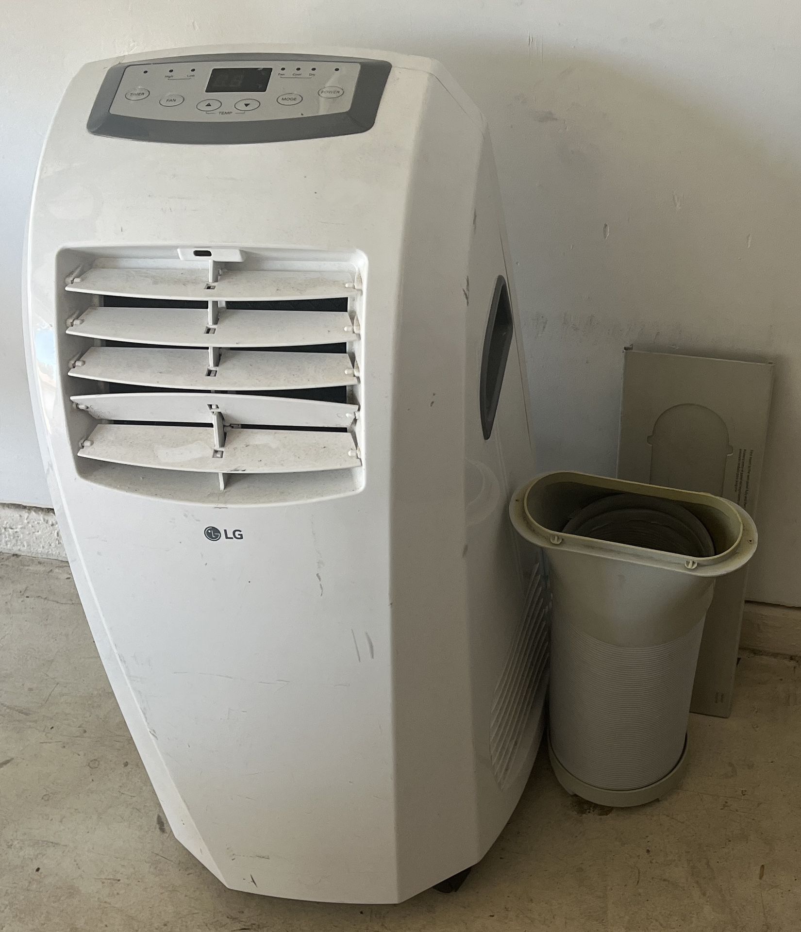 Portable Air Conditioning Unit with Attachments