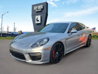 2016 Porsche Panamera