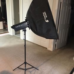 Two 300ws Flash Strobes With Accessories