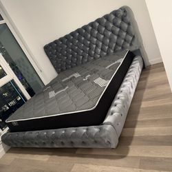 New King Bed Frame With Mattress 