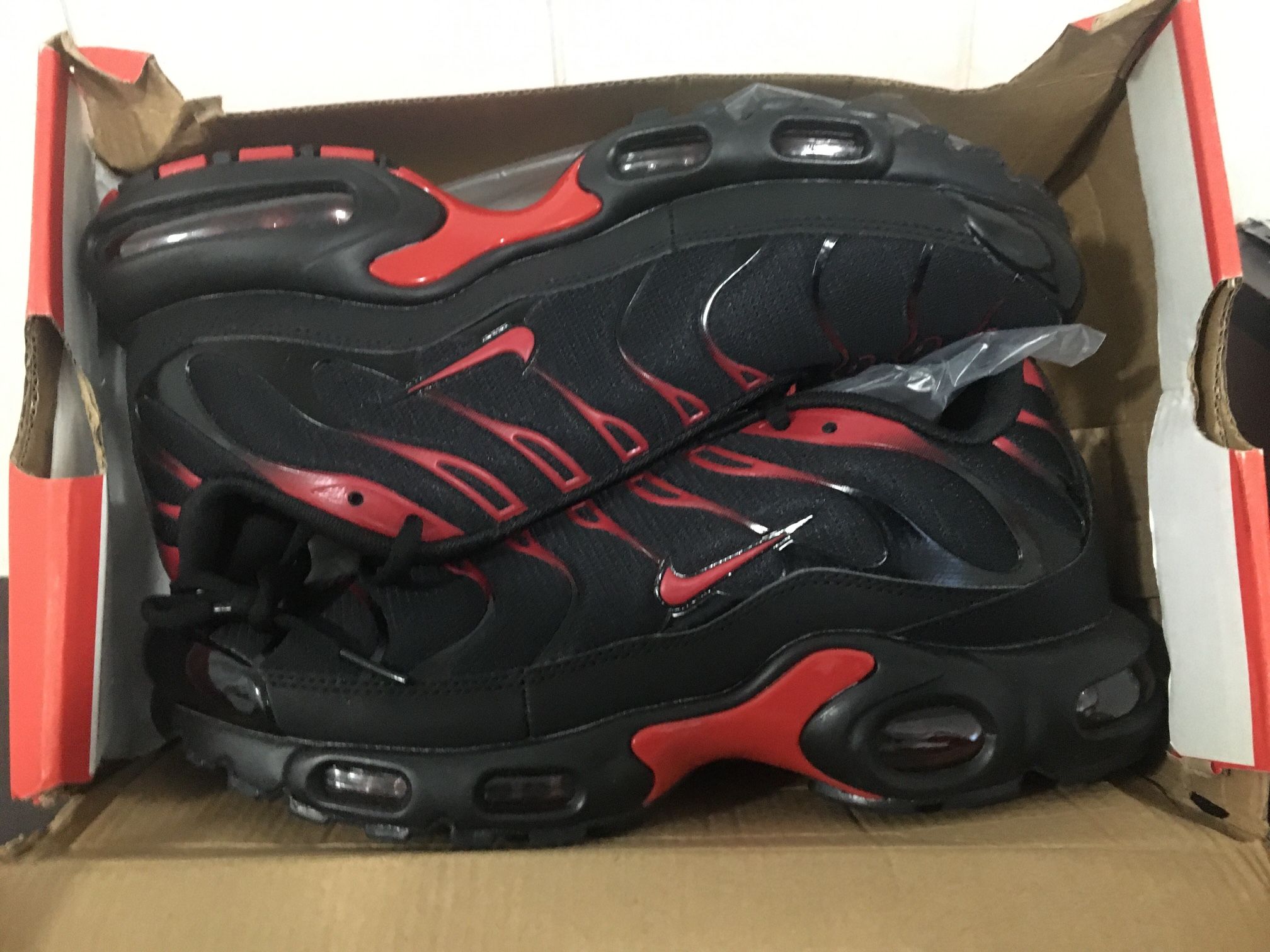 New Air Max Plus- Men’s 9.5