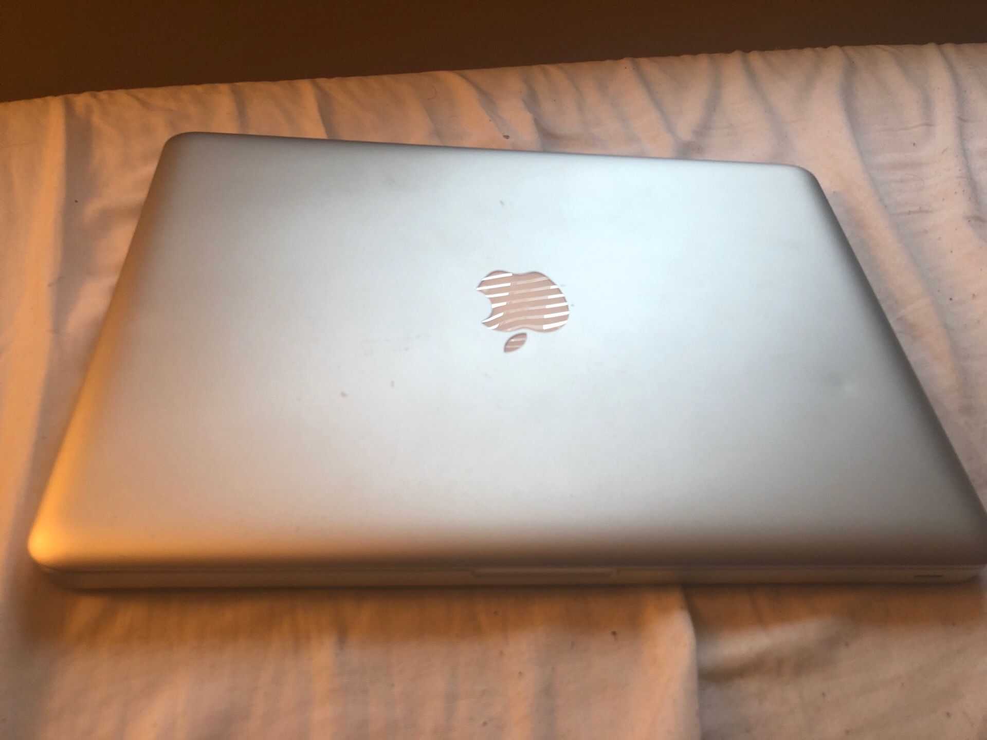 MacBook Pro 15” mid 2012 w/ charger