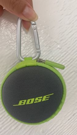 Bose earpiece come with the case And New Earpieces Set