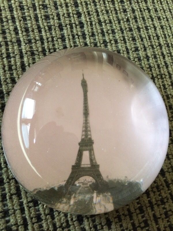 VTG Paris Eiffel Tower Dome Paperweight