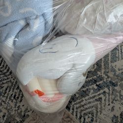 Couch pillows. Plushes. Throw blankets. $20