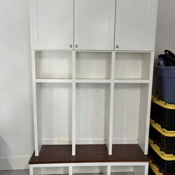Free mud room bench/cabinet