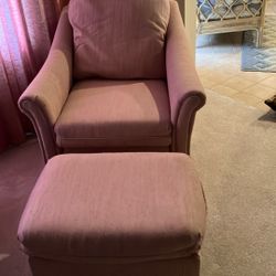 Living Room Chair With Ottoman