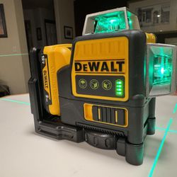 DEWALT 12V Laser Level, Green Line Laser, 3-Way, 360 Degree Professional Laser