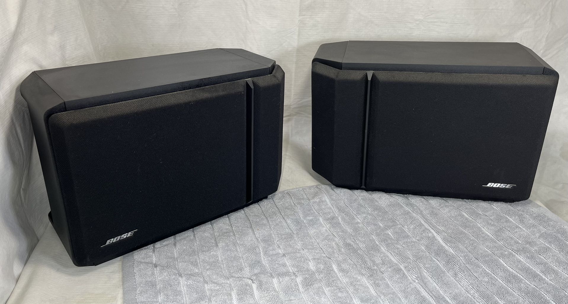 Pair 2x BOSE Direct Reflecting Bookshelf LoudSpeakers Speakers 201 IV Rap Music BASS Stereo Home Theater Movie Cinema Audio FULL RANGE Black 10-120W