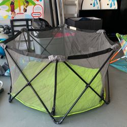 Pop N Play Portable Play yard
