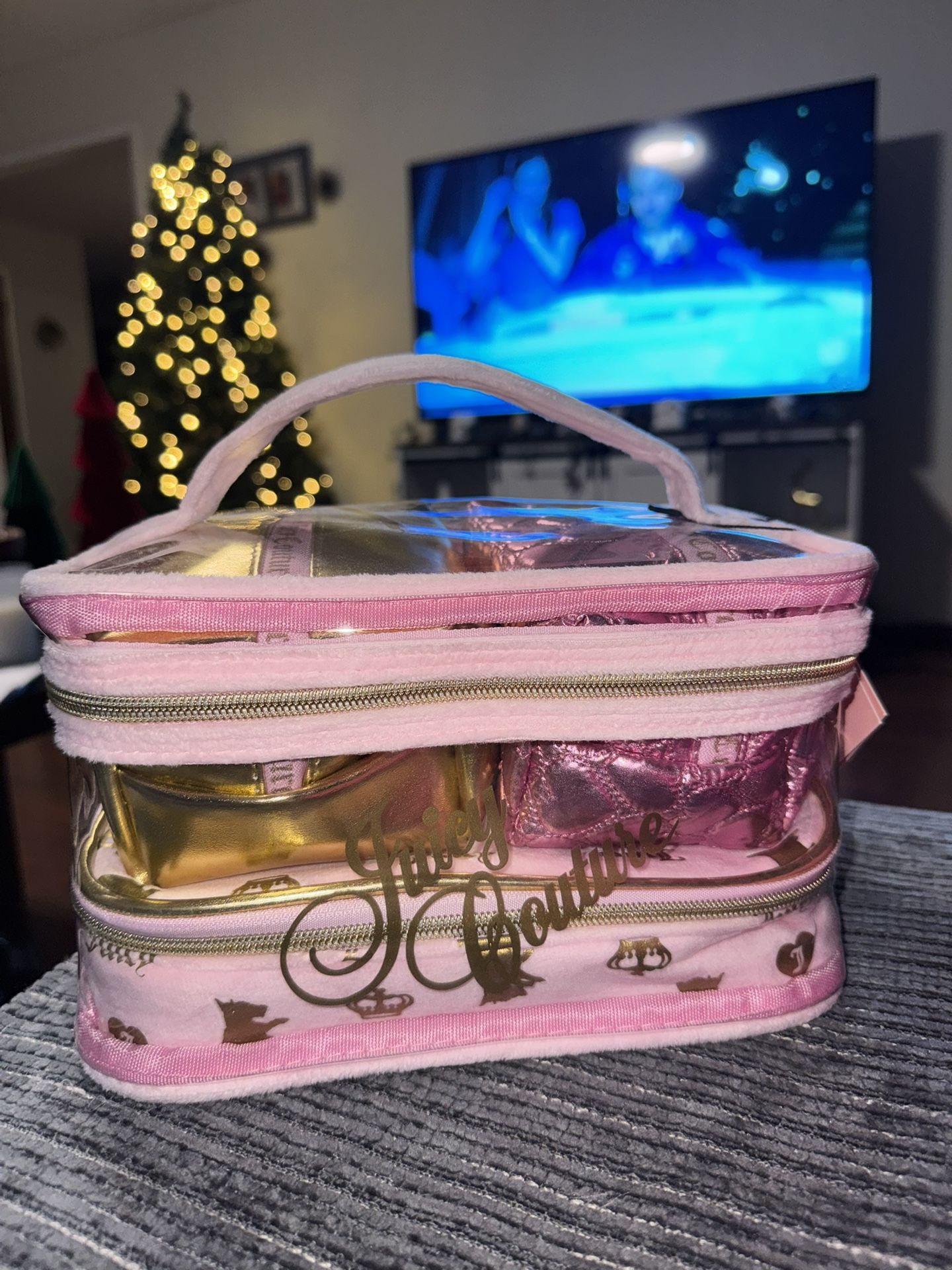 Juicy Couture 4 Piece Nested Bag Set (BNWT)