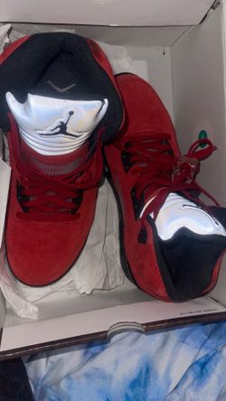 JORDAN 5’s RAGING BULLS