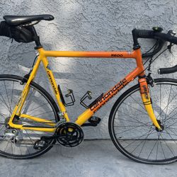 Cannondale R600 Road Bike