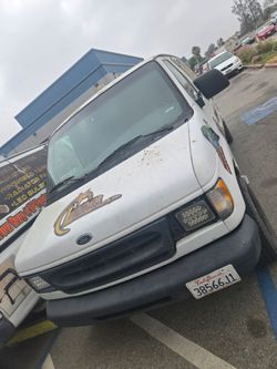 2000 Ford Econoline