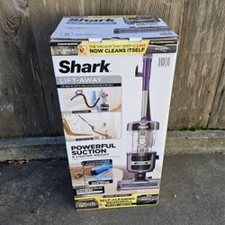 Shark Lift Away with Powerfins Self-Cleaning Pet Upright Vacuum Cleaner