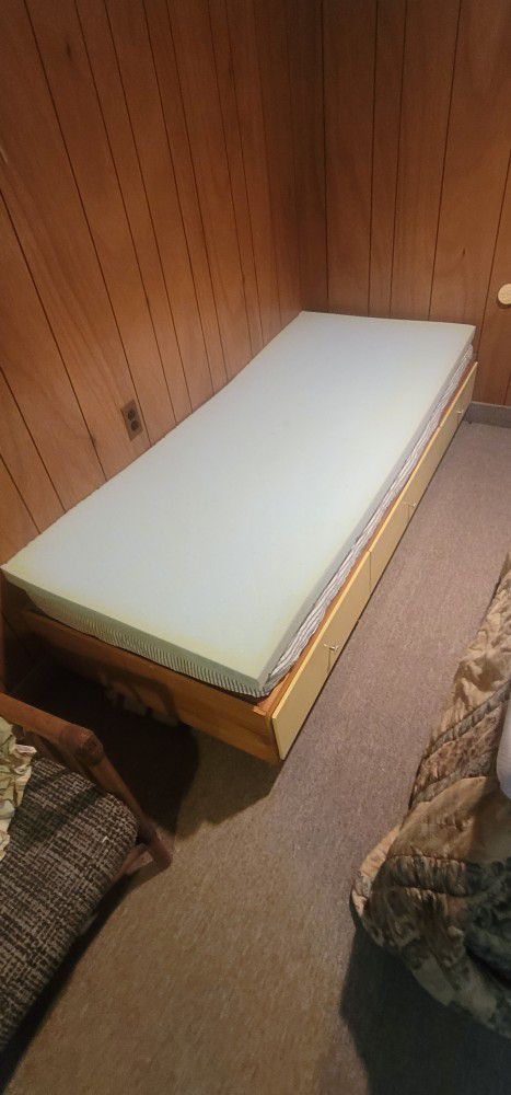 Twin Size Trundle/6 Drawer Storage Bed--BEST OFFER