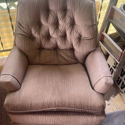 Comfortable Chair - Swival Rocker