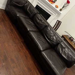 Chic 3- Piece Faux Leather Couch