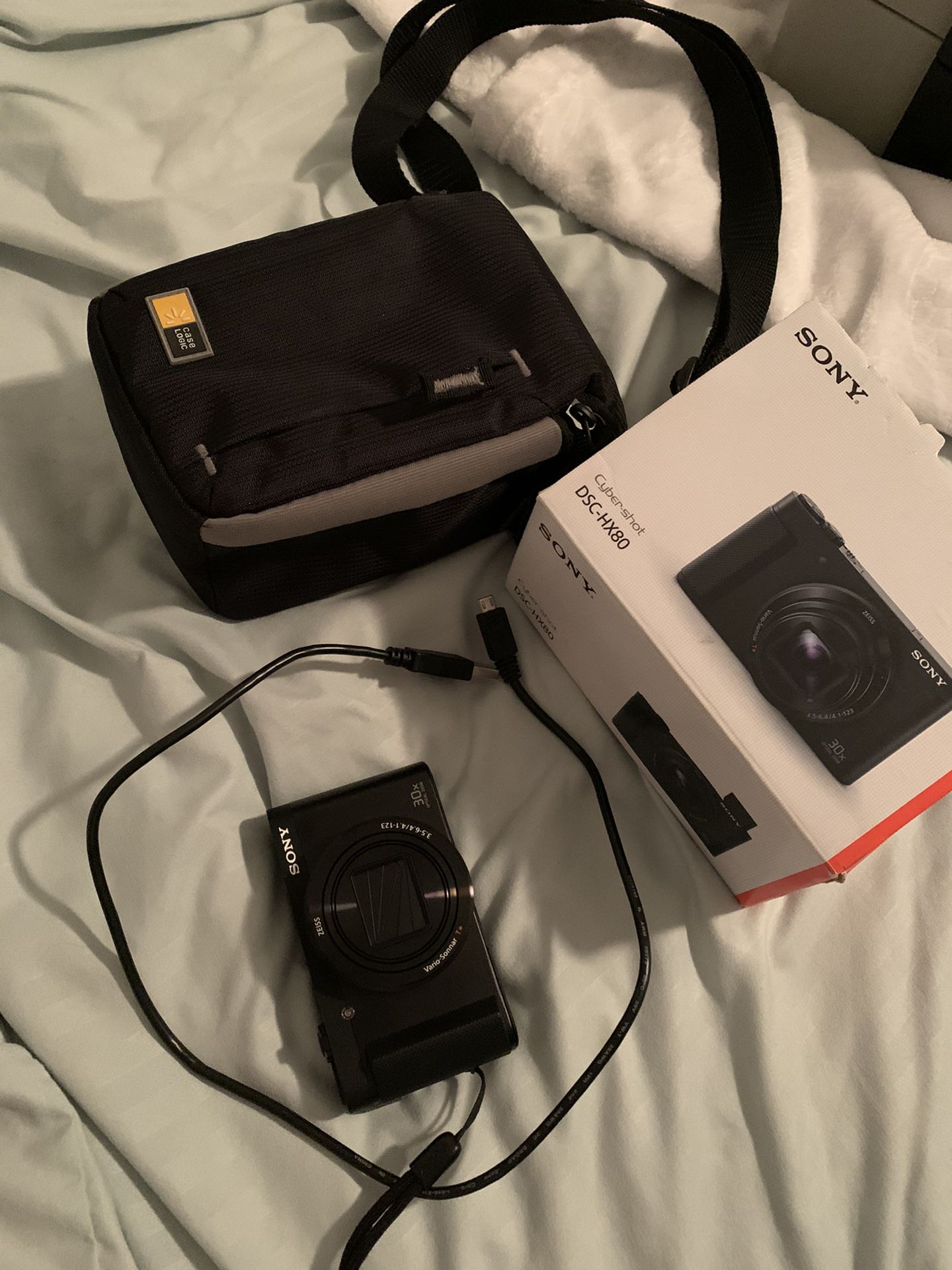 Sony DSC-HX80 Camera / case included