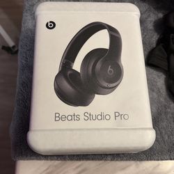 Beats Studio Pro 