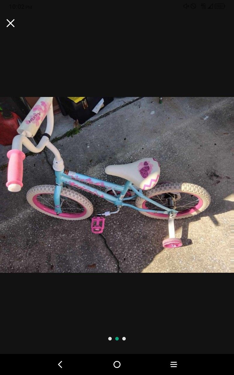 Huffy Girls 16inch Bike With Trainjns Wheels