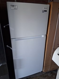 New Frigidaire top and bottom fridge white