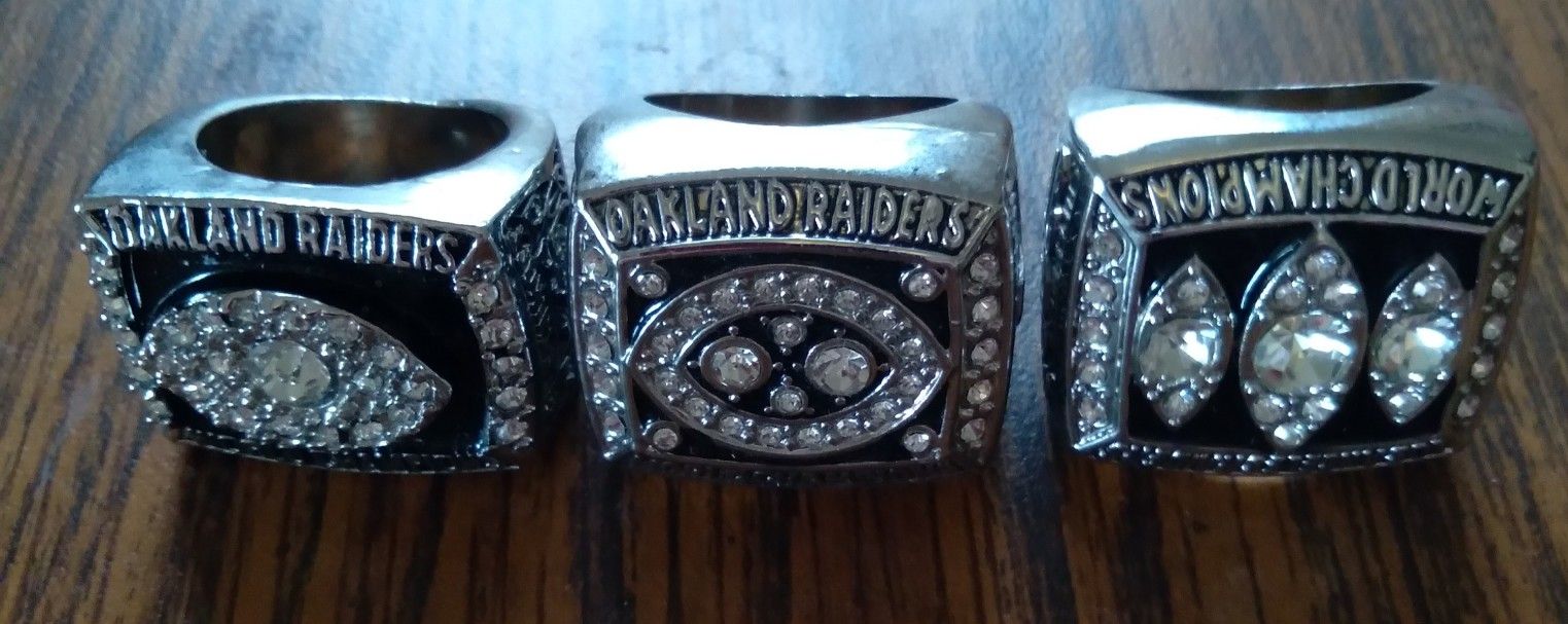 Oakland Raiders Championship 3 Ring Set