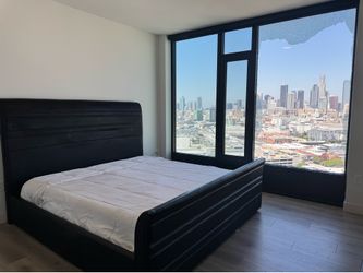 KING SIZE BED w/ FOAM MATTRESS