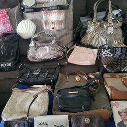 Variaty Of Handbags ,wallets Purses