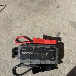 NOCO 2,000 Amps 12 Volt Boost Heavy Duty UltraSafe Lithium Jump Starter GB70